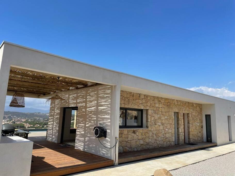 Villa Alandra Pietrosella エクステリア 写真